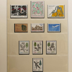 Collection timbres de France 1983-1991 neufs** en album Lindner.