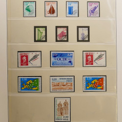 Collection timbres de France 1983-1991 neufs** en album Lindner.