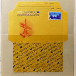 Lot d'entiers postaux de France 1960-1991 en album Lindner.