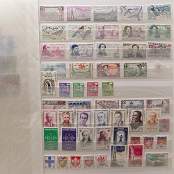 Lot de timbres de France neufs en un album.