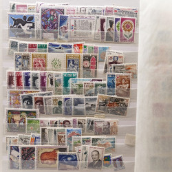 Lot de timbres de France neufs en un album.