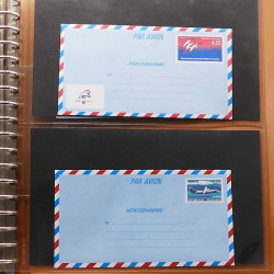 Lot d'entiers postaux et commémoratifs de France en album Lindner.