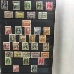 Lot de timbres de Turquie oblitérés en un album.
