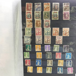 Lot de timbres de Turquie oblitérés en un album.