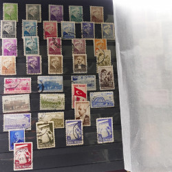 Lot de timbres de Turquie oblitérés en un album.