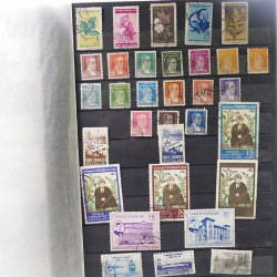 Lot de timbres de Turquie oblitérés en un album.