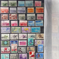 Lot de timbres de Turquie oblitérés en un album.