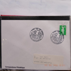 Gigantesque vrac d'histoire postale France et tous pays en un carton.