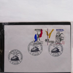 Gigantesque vrac d'histoire postale France et tous pays en un carton.