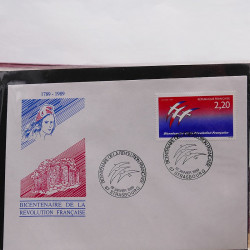 Gigantesque vrac d'histoire postale France et tous pays en un carton.