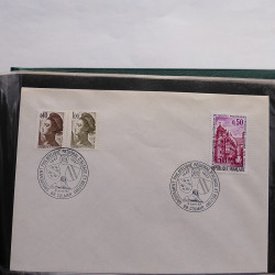 Gigantesque vrac d'histoire postale France et tous pays en un carton.