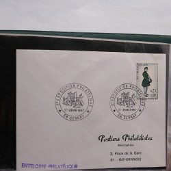 Gigantesque vrac d'histoire postale France et tous pays en un carton.