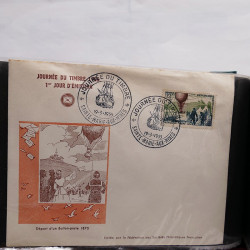Gigantesque vrac d'histoire postale France et tous pays en un carton.