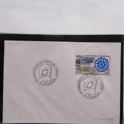 Gigantesque vrac d'histoire postale France et tous pays en un carton.