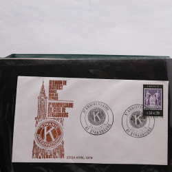 Gigantesque vrac d'histoire postale France et tous pays en un carton.