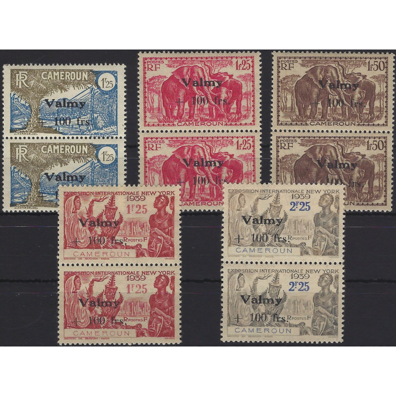 Cameroun Valmy timbres N°240-244 série en paire neuf**.