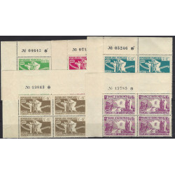 France Libre timbres N°1-5 série aide aux combattants en bloc coin numéroté neuf**.