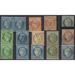 Classiques de France lot de 13 timbres dentelés neufs et oblitérés.