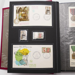 Collection historique de timbres de France 1961-1963 complet en un album.