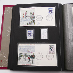 Collection historique de timbres de France 1961-1963 complet en un album.