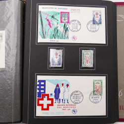 Collection historique de timbres de France 1961-1963 complet en un album.