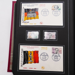 Collection historique de timbres de France 1961-1963 complet en un album.