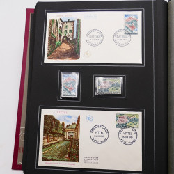Collection historique de timbres de France 1961-1963 complet en un album.