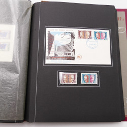 Collection historique de timbres de France 1964-1966 complet en un album.