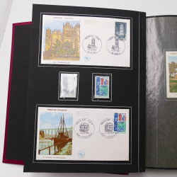 Collection historique de timbres de France 1967-1969 en un album.