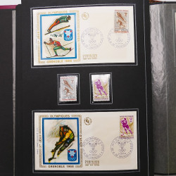 Collection historique de timbres de France 1967-1969 en un album.