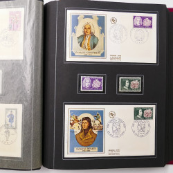Collection historique de timbres de France 1967-1969 en un album.