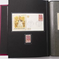 Collection historique de timbres de France 1967-1969 en un album.
