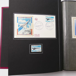 Collection historique de timbres de France 1967-1969 en un album.