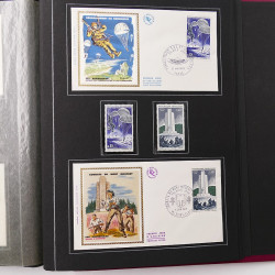 Collection historique de timbres de France 1967-1969 en un album.