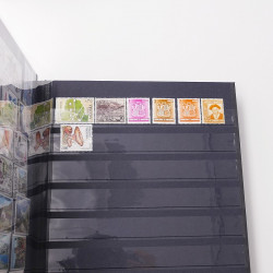 Lot de timbres d'Europe neufs et oblitérés en un album cuir.