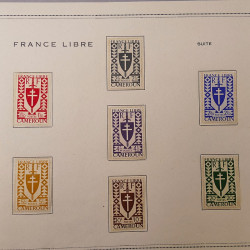 Lot de timbres de Cameroun Français neufs et oblitérés en deux albums.