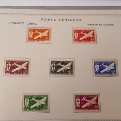 Lot de timbres de Cameroun Français neufs et oblitérés en deux albums.
