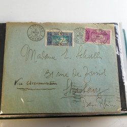 Lot de lettres, entiers postaux de colonies françaises et monde en un album.