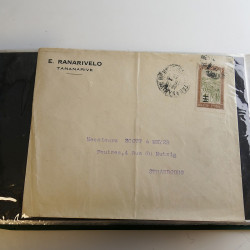 Lot de lettres, entiers postaux de colonies françaises et monde en un album.