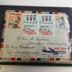 Lot de lettres, entiers postaux de colonies françaises et monde en un album.