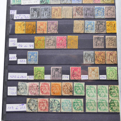Collection de timbres de France 1849-1943 neufs et oblitérés en un album.