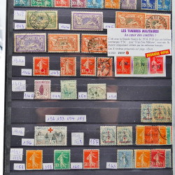 Collection de timbres de France 1849-1943 neufs et oblitérés en un album.
