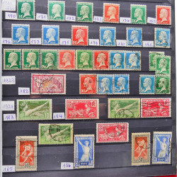 Collection de timbres de France 1849-1943 neufs et oblitérés en un album.