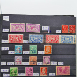 Collection de timbres de France 1849-1943 neufs et oblitérés en un album.