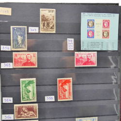 Collection de timbres de France 1849-1943 neufs et oblitérés en un album.