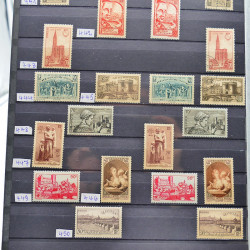 Collection de timbres de France 1849-1943 neufs et oblitérés en un album.