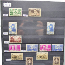 Collection de timbres de France 1849-1943 neufs et oblitérés en un album.