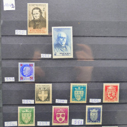 Collection de timbres de France 1849-1943 neufs et oblitérés en un album.