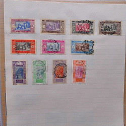 Lot de timbres d'anciennes colonies françaises neufs et oblitérés.