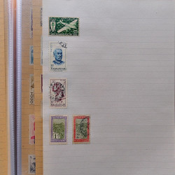 Lot de timbres d'anciennes colonies françaises neufs et oblitérés.